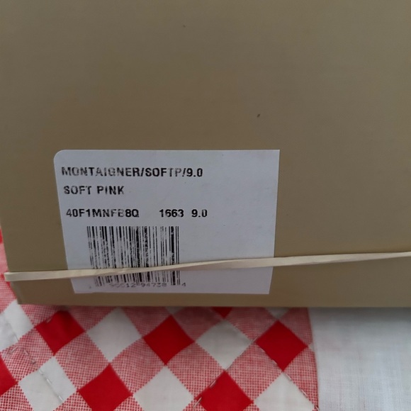 Michael Kors Women's Light Pink Winter Boots - Picture 7 of 7